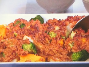 蒸し野菜の肉みそ焼き