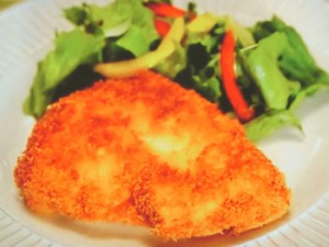鶏むね肉のコルドンブルー風