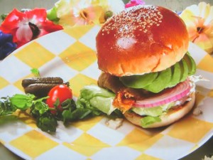 アボカドチーズバーガー