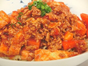 お揚げ入り麻婆焼きそば