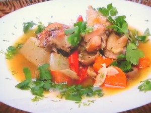 もこみち流 鶏肉と大根のエスニック風スープ