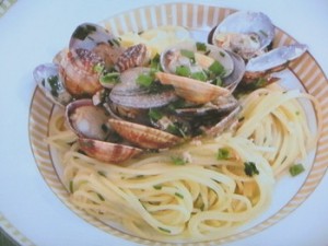 あさりの酒蒸しパスタ