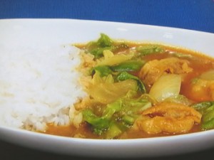 春キャベツと新タマネギの中華風カレー