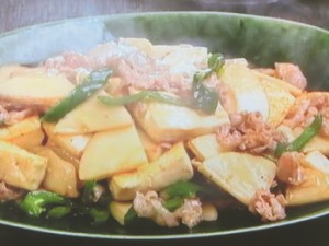 たけのこ、豆腐、豚肉の炒めもの