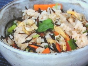 あさりとひじきの炊き込みごはん