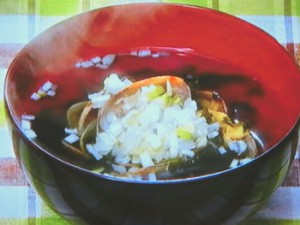 あおさとあさりのお吸い物