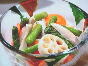 棒切り鶏の和風彩りマリネ