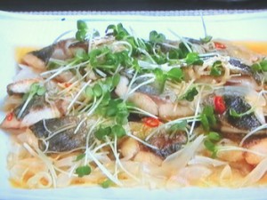 あじと新玉ねぎの南蛮漬け