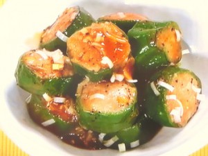 肉詰めピーマンの煮込み