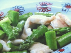 アスパラと鶏肉の塩炒め
