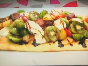 もこみち流 カプレーゼ風うす焼きピッツァ
