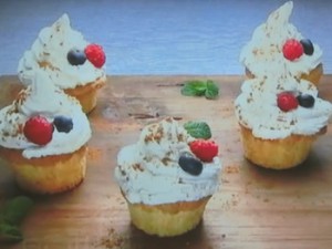 もこみち流 イージーカップケーキ&ベリー