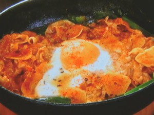 豚バラ肉とニラのみそ煮込み