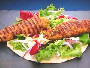 もこみち流 ピスタチオ入りラムミンチのトルティーヤ