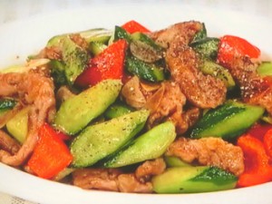 きゅうりと豚肉のスタミナ炒め