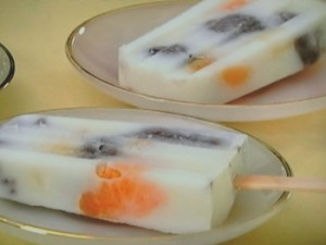 フルーツミルクアイスキャンデー