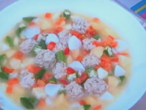 桃!こんにゃく!肉だんごと夏野菜の煮込み