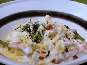 ベーコンと春菊のクリームパスタ