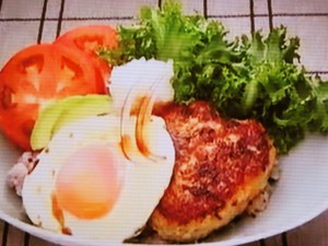 もこみち流 鶏ひき肉の和風ロコモコ