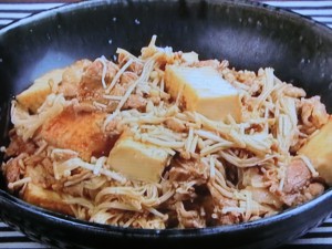 豚肉、厚揚げ、えのき茸のコチュジャン煮