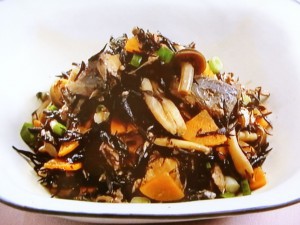 サバ缶とひじきのうま煮