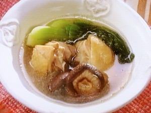 鶏肉と干ししいたけのスープ