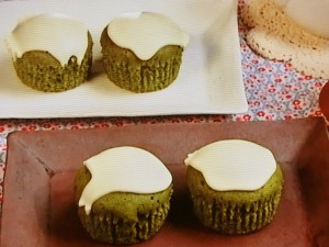 抹茶の蒸しケーキ