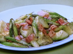 アスパラベーコンとアボカド炒め