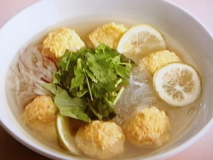 鶏団子のスープ春雨