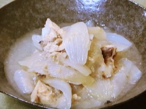 新たまねぎとさけ缶の酢煮