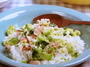 ブロッコリーとハムの混ぜごはん