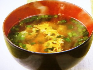 ニラと玉子のお吸い物