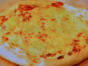 豚ヒレ肉のクリームソースピザ