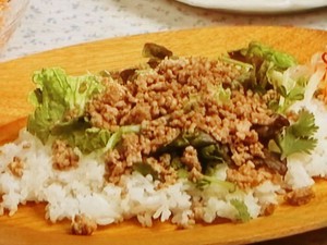 エスニックそぼろごはん