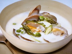 グリンピースとあさりのミルクスープ