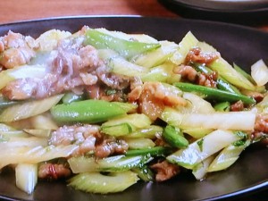 豚肉とセロリの辛み炒め