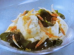 わかめと豆腐、桜えびのサラダ