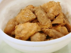 鶏手羽元と新ごぼうのみそ煮