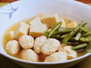 鶏つくねと高野豆腐の煮もの