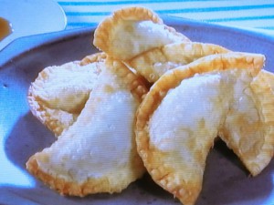 納豆とチーズの包み揚げ