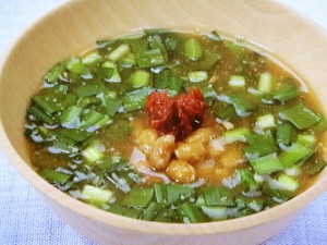 にらと納豆のみそ汁
