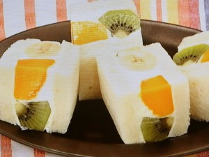 フルーツサンド