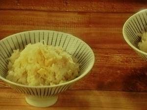 新しょうがと油揚げの炊き込みご飯