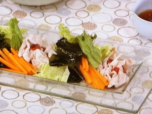 豚しゃぶとわかめの梅風味サラダ