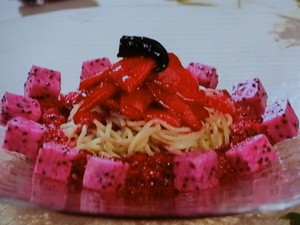 丸ごとピタヤの冷やし中華