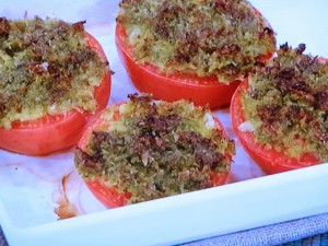 トマトのバジルパン粉焼き