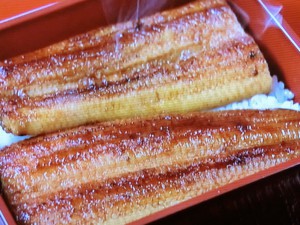 うなぎのかば焼き「緑茶」でよりおいしく