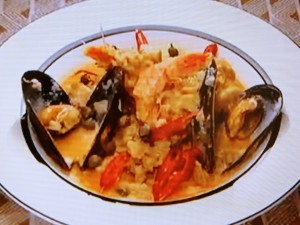 もこみち流 白身魚と有頭エビのココナツスープ