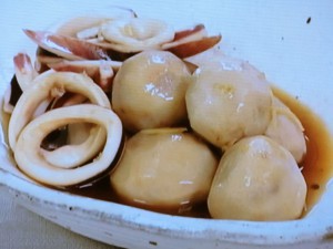 里芋といかの煮物