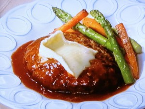 やわらか煮込みハンバーグ